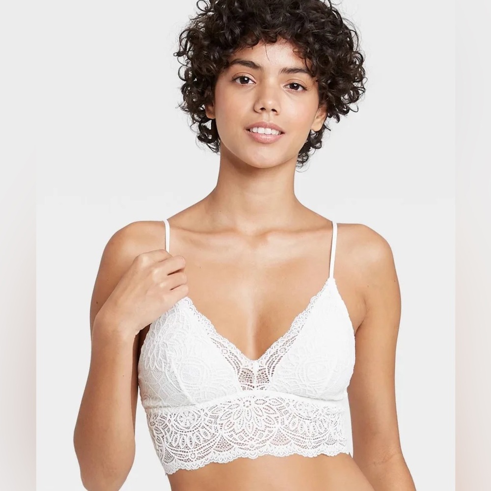 Colsie Women’s White Lace Triangle Bralette Size Medium